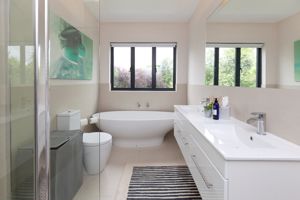 Family Bathroom- click for photo gallery